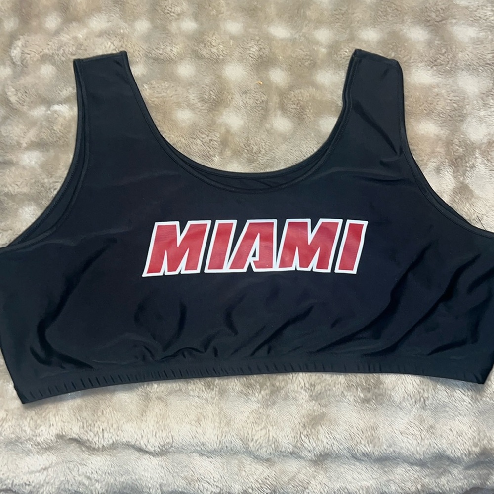 NBA sport bra Miami